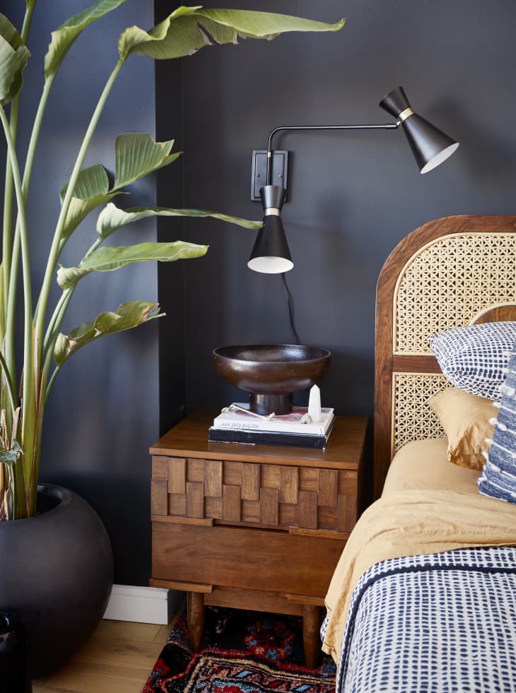 Cb2 nadi clearance cane bed